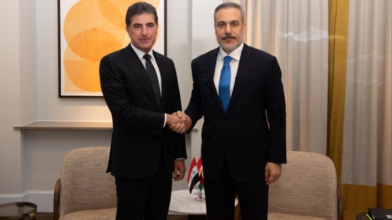 Bakan Fidan, KRG Barzani Başkanı ile bir araya geldi