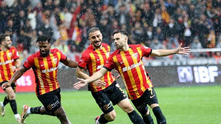 Son Dakika Spor Haberi | Miguel Cardoso yıldızlaştı! Kayserispor, Antalyaspordan 3 puanı 3 golle aldı