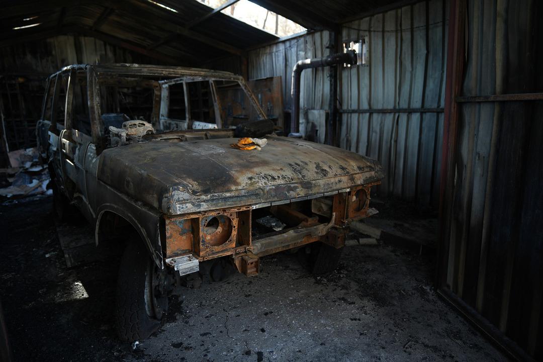 AA-20250628-38410864-38410862-izr_bornovada_yanan_ormanlik_alan_goruntuend