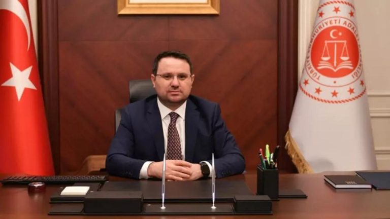 İstanbul Cumhuriyet Başsavcısı Akın Gürlek ve eşinin fotoğrafını paylaşan kişi gözaltına alındı